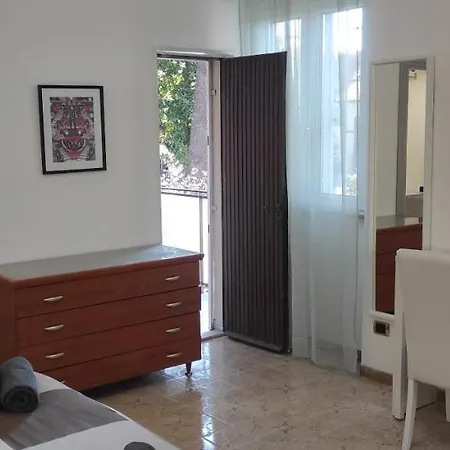 Pasqualina's House Roma