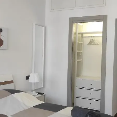 Pasqualina's House Πανσιόν