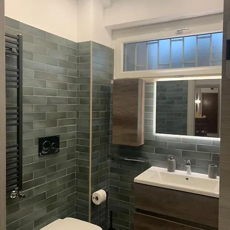 Pasqualina's House Rom